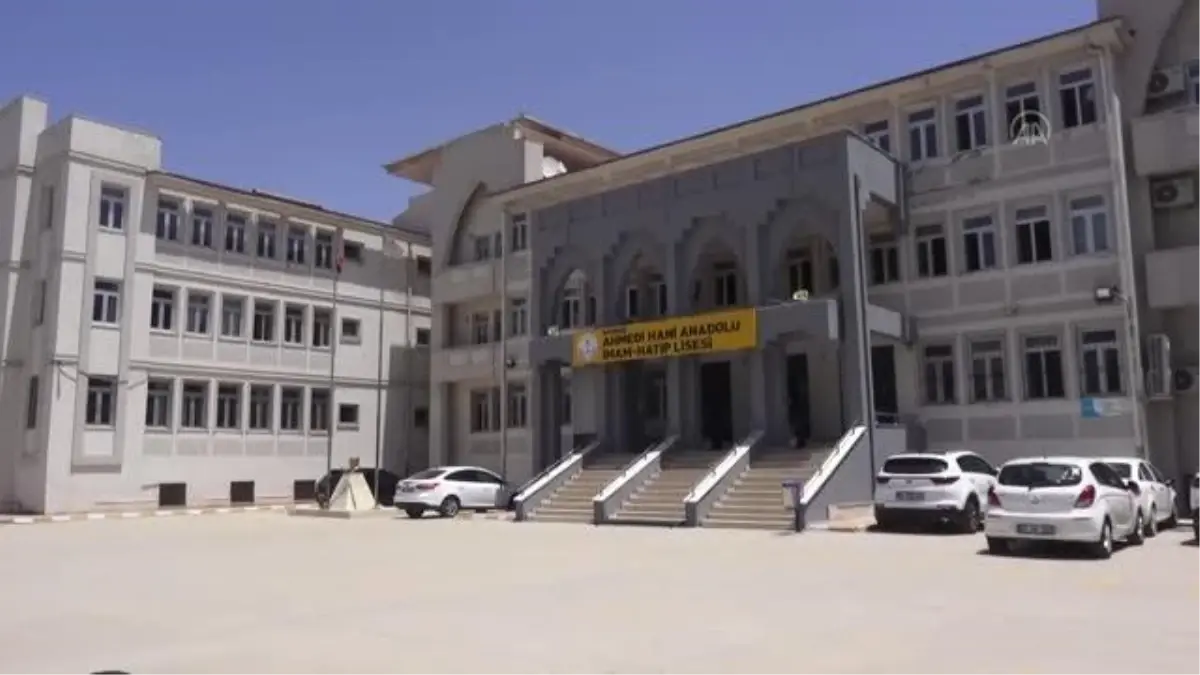 Öğrenciler görme engellilerin hayallerini kabartmalı resimlerle masal kitapları haline getirdi