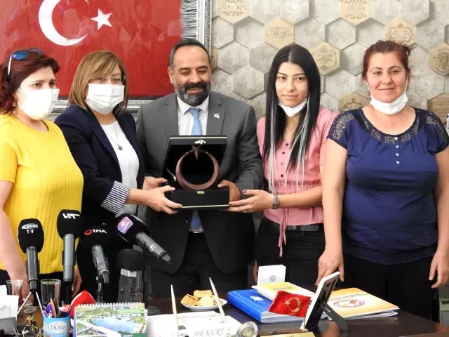 Başkan Şahin'den basın cemiyetlerine ziyaret