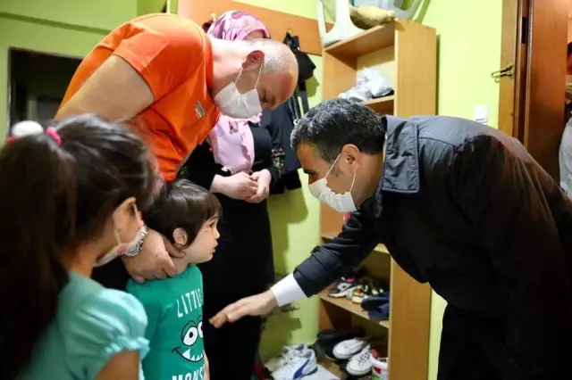 Vali Atay, vefat eden Kıbrıs Gazisinin ailesini başsağlığı