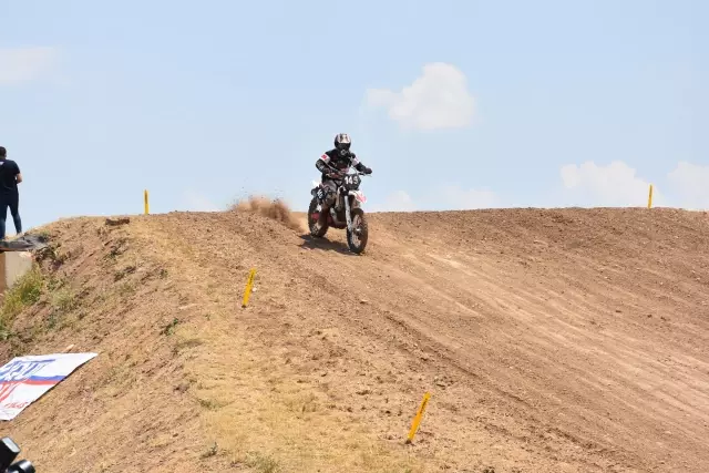 AFYONKARAHİSAR - Afyon Motor Sporları Merkezi'ne Rumen antrenörden övgü AFYONKARAHİSAR - Afyon Motor Sporları Merkezi'ne Rumen antrenörden övgü