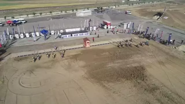 AFYONKARAHİSAR - Afyon Motor Sporları Merkezi'ne Rumen antrenörden övgü AFYONKARAHİSAR - Afyon Motor Sporları Merkezi'ne Rumen antrenörden övgü