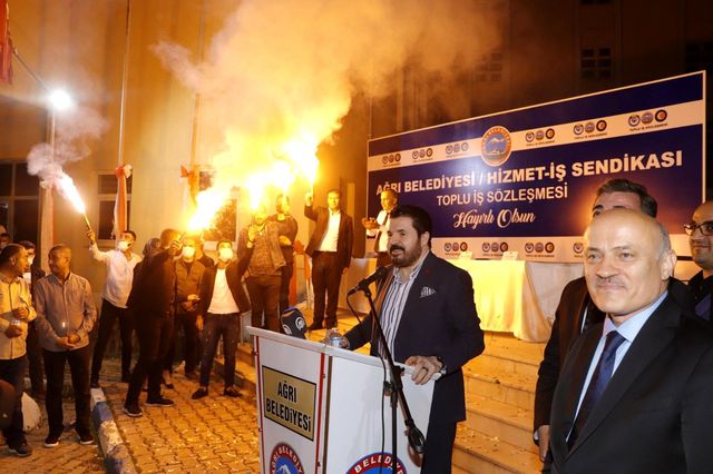 Ağrı belediye işçilerinin maaşına zam yapıldı