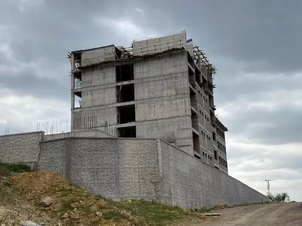 Okul inşaatında iskele çöktü, 2 kardeş feci şekilde can verdi