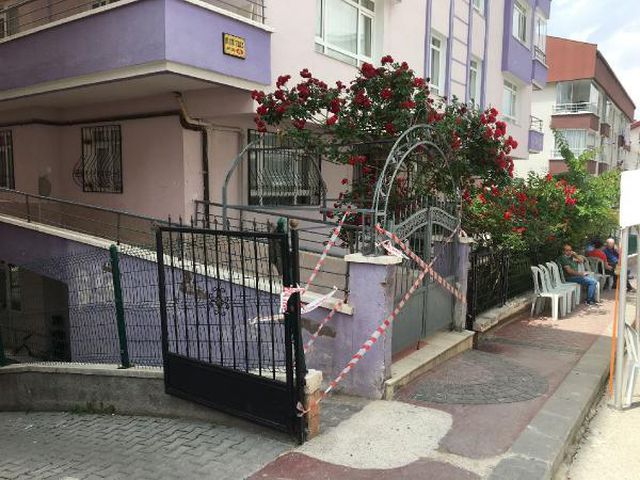 Ankara'da otoparkında göçük oluşan binanın istinat duvarı yeniden yapılacak