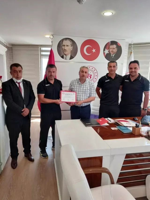 Ayak Tenisi Federasyonu'ndan ziyaret