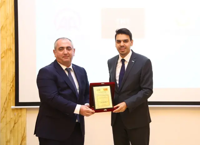 Azerbaycan'dan AA ve TRT'ye ödül