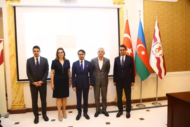 Azerbaycan'dan AA ve TRT'ye ödül