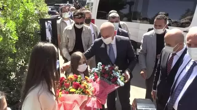 Bakan Karaismailoğlu, Mardin'de açılış ve ziyaretlerde bulundu