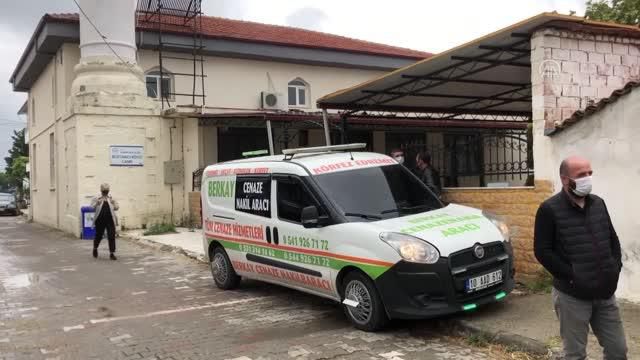 BALIKESİR - Evlerinde ölü bulunan çift, son yolculuklarına birlikte uğurlandı