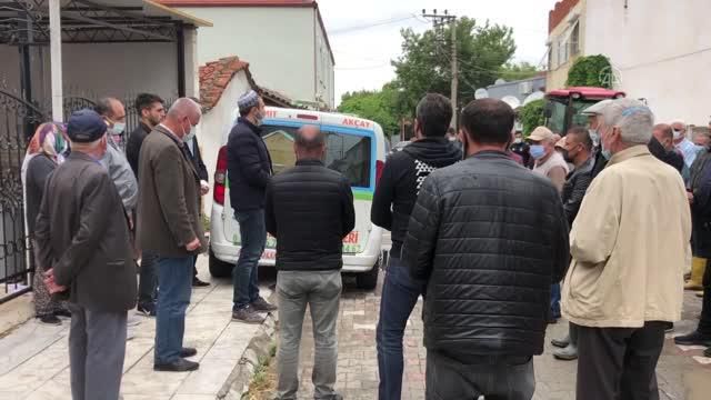 BALIKESİR - Evlerinde ölü bulunan çift, son yolculuklarına birlikte uğurlandı