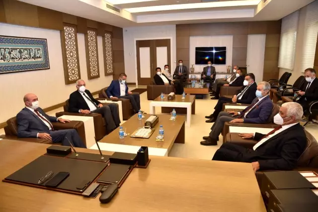 Başkan Pekyatırmacı: 'KKTC'li belediyelerle işbirliğine hazırız'