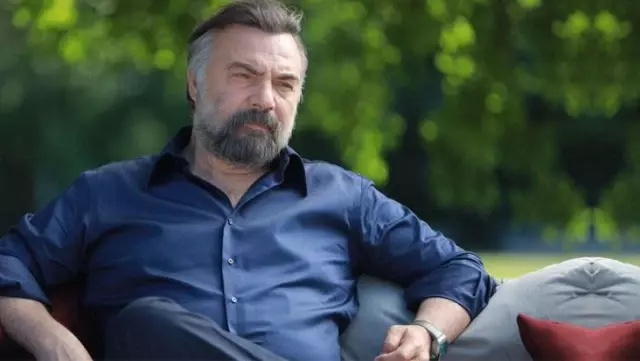 Başrol oyuncusu Oktay Kaynarca, sezon finali yapan Eşkıya Dünyaya Hükümdar Olmaz için veda mesajı yayınladı Başrol oyuncusu Oktay Kaynarca, sezon finali yapan Eşkıya Dünyaya Hükümdar Olmaz için veda mesajı yayınladı