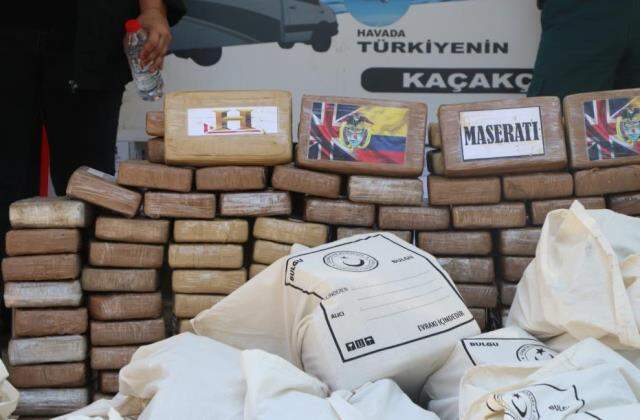 Bu zamana kadarki en büyük çaplı yakalama! Mersin Limanı'nda 1 ton kokain ele geçirildi