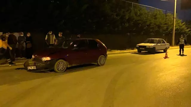 Bursa'da iki otomobil çarpıştı: 3 yaralı