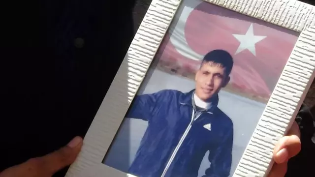 Son dakika! Çocuğunu terörün elinden kurtarmak isteyen bir anne daha HDP önündeki evlat nöbetine katıldı