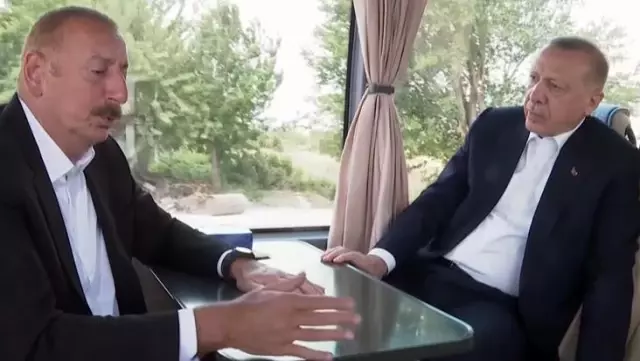 Cumhurbaşkanı Erdoğan'la Aliyev arasında ilginç diyalog: Aaa onlar var mı? Cumhurbaşkanı Erdoğan'la Aliyev arasında ilginç diyalog: Aaa onlar var mı?