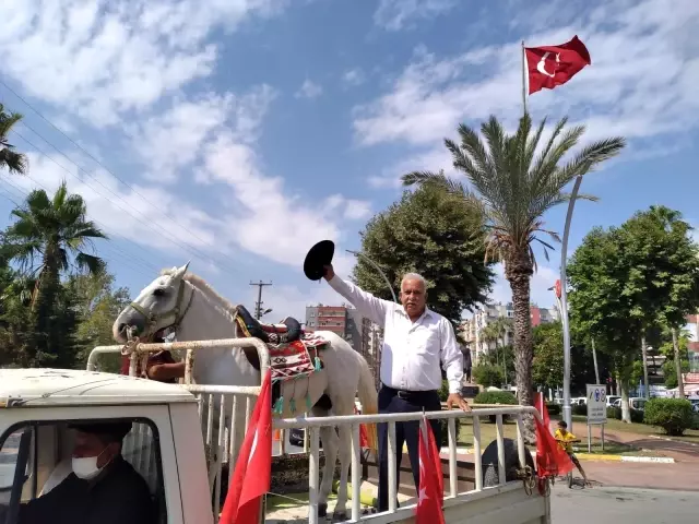 Demirel hayranı Bolat beyaz atla anma etkinliklerine katılacak