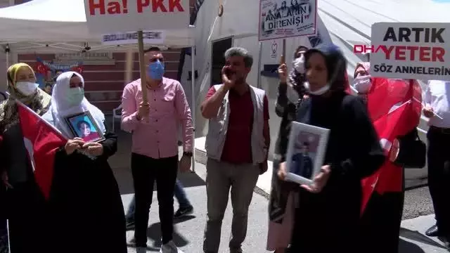 DİYARBAKIR HDP ÖNÜNDEKİ EYLEMDE 653'ÜNCÜ GÜN; AİLE SAYISI 227 OLDU DİYARBAKIR HDP ÖNÜNDEKİ EYLEMDE 653'ÜNCÜ GÜN; AİLE SAYISI 227 OLDU