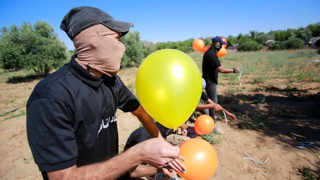 Doğu Kudüs'teki 'Bayrak yürüyüşünün' ardından gerilim arttı, İsrail Gazze'yi vurdu