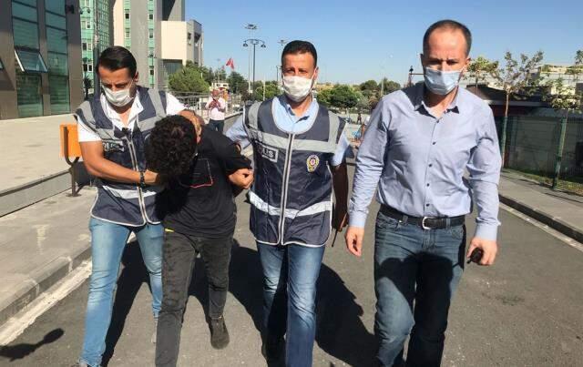 Duygu Delen davasında sanık 'ev hapsi şartıyla' tahliye edildi Duygu Delen davasında sanık 'ev hapsi şartıyla' tahliye edildi
