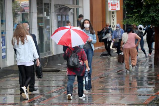 Edirne'de, sağanak etkili oldu