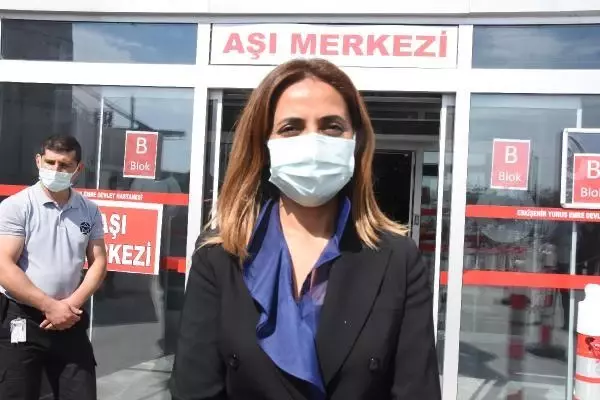 ESKİŞEHİR'DE 1 GÜNDE 23 BİN 150 DOZ AŞI YAPILDI
