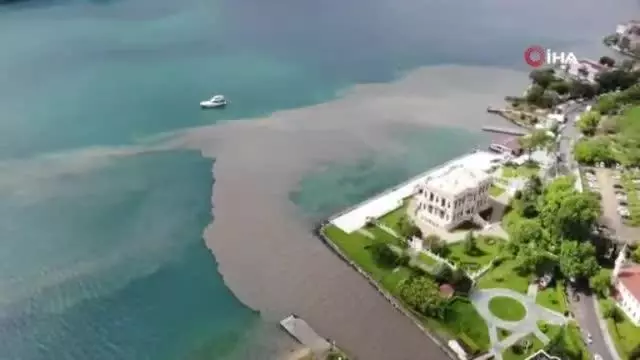İstanbul Boğazı çamura bulandı
