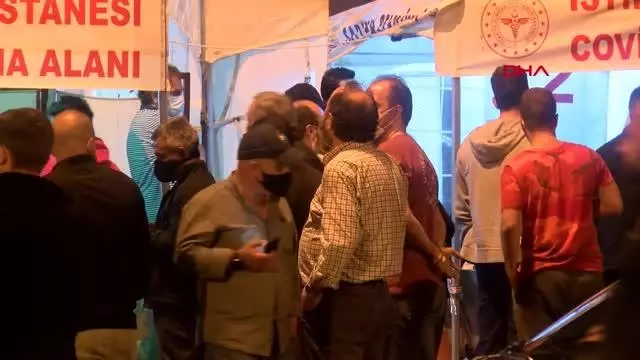 İstanbul'da aşı kuyruğu akşam da devam etti