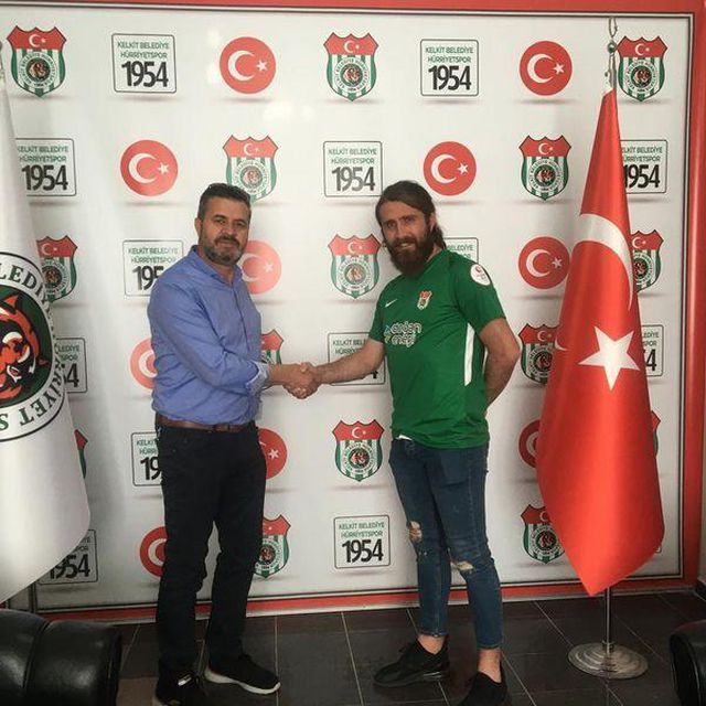 Kelkit Belediyespor'da 5 oyuncunun sözleşmesi uzatıldı