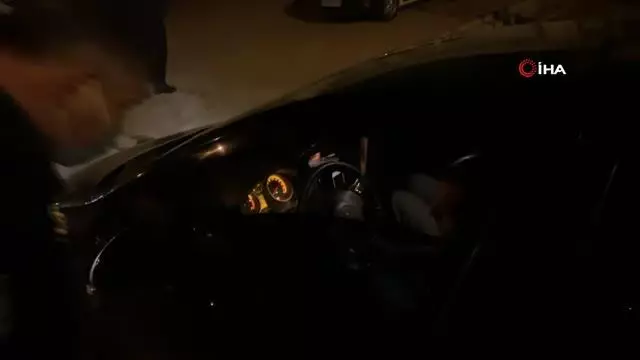 Kısıtlamada sokağa çıktılar, rahat tavırlarıyla dikkat çektiler
