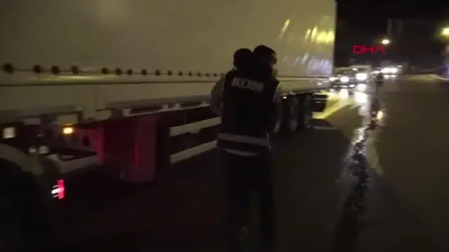 MARDİN'DE, TIR'DA 62 BİN PAKET KAÇAK SİGARA ELE GEÇİRİLDİ