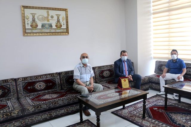 Milli hentbolcular ve İmam Hatip Mezunları'ndan Kabakcı'ya ziyaret