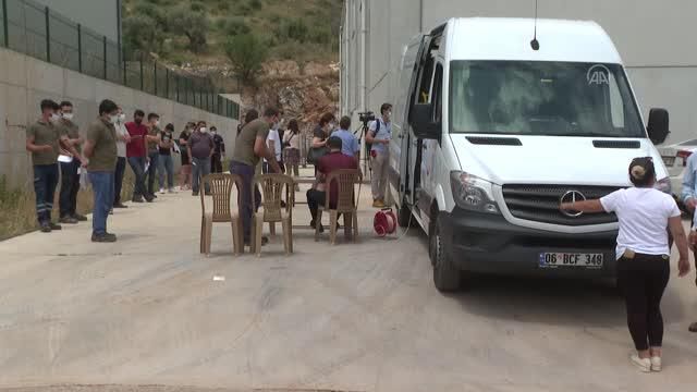Mobil ekipler, organize sanayi bölgelerinde çalışanlara Kovid-19 aşısı yaptı