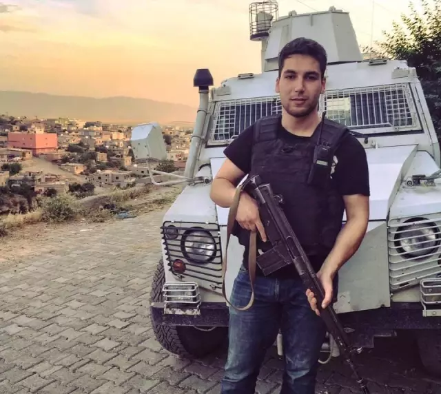 Muğla'da şehit olan polis memuru Ercan Yangöz'ün Denizli'deki ailesine acı haber ulaştı