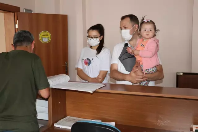 12 yıl önce başladığı okulu uzaktan eğitimle bu yıl tamamladı