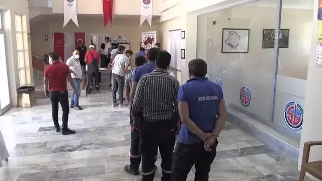 OSB'lerde mobil ekipler Kovid-19 aşısı uygulamasına başladı