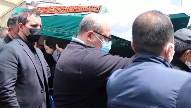 TEKİRDAĞ RAFET EL ROMAN, BABASINI SON YOLCULUĞUNA UĞURLADI