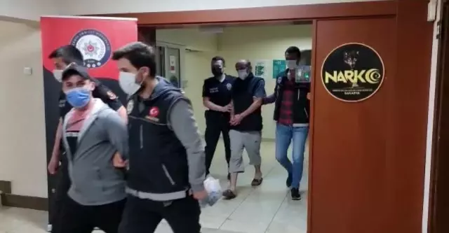 Sakarya'da uyuşturucu tacirlerine operasyon: 23 gözaltı