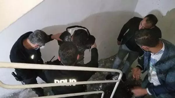 KÜTAHYA ŞEHİT ANNESİNİ DOLANDIRMAYA KALKTI, TORUNU VE OĞLUNA YAKALANDI