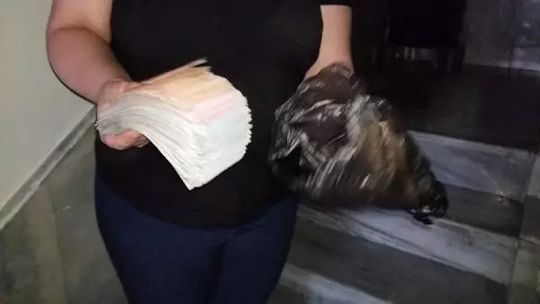 KÜTAHYA ŞEHİT ANNESİNİ DOLANDIRMAYA KALKTI, TORUNU VE OĞLUNA YAKALANDI