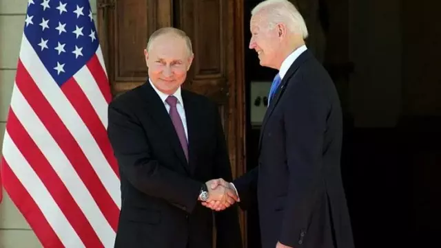 Tam 12 dakika bekletti! Tüm gözlerin çevrildiği Biden-Putin görüşmesi 4 saat sürdü Tam 12 dakika bekletti! Tüm gözlerin çevrildiği Biden-Putin görüşmesi 4 saat sürdü