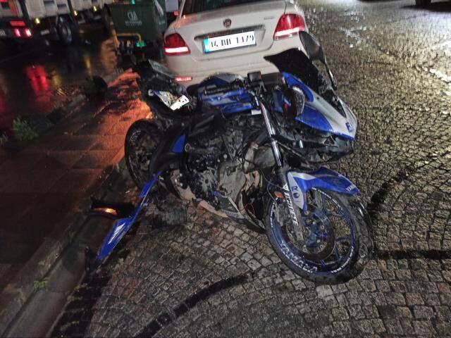 Ticari taksi ile motosiklet çarpıştı, kaza yapan kardeşini gören ağabeyin feryatları yürekleri dağladı Ticari taksi ile motosiklet çarpıştı, kaza yapan kardeşini gören ağabeyin feryatları yürekleri dağladı