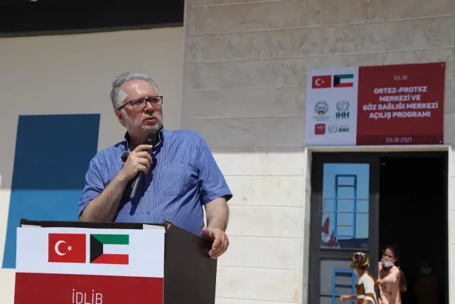 Uluslararası Doktorlar Derneği, İdlib'de göz sağlığı ile ortez ve protez merkezi açtı