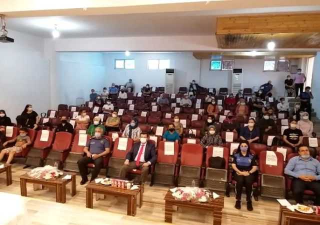 Vali Coşkun: 'Evlenecek çiftlerin önceden eğitim alması önemli'