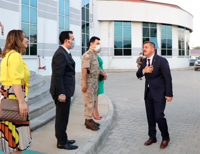 Valimiz H. Engin Sarıibrahim Görev Yerleri Değişen Adli Erkan ile Veda Yemeğinde Bir Araya Geldi