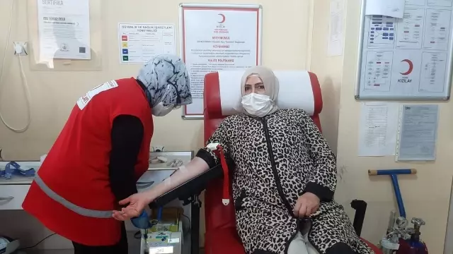 AK Parti'den kan bağışı kampanyasına destek