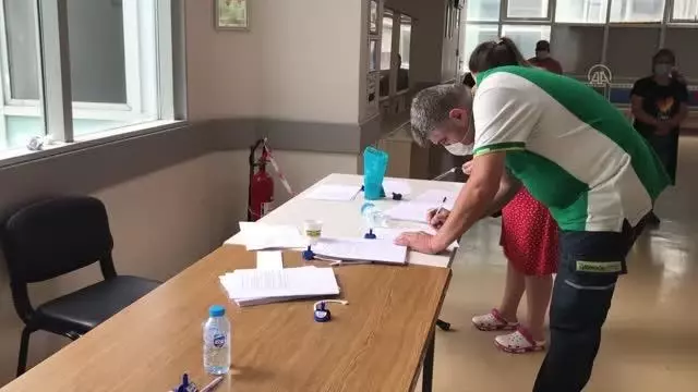 Aşı merkezlerinde hareketlilik devam ediyor Aşı merkezlerinde hareketlilik devam ediyor