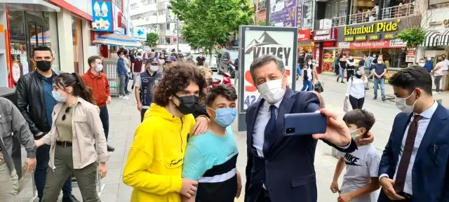 Son dakika... Milli Eğitim Bakanı Selçuk, ziyaretlerde bulundu
