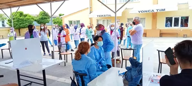 OSB çalışanları aşılama faaliyetlerine yoğun ilgi gösteriyor