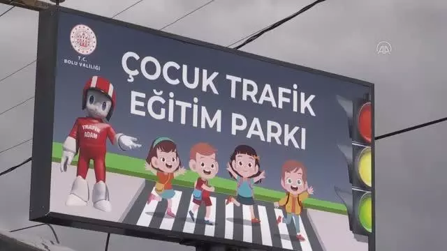 Çocuklara eğitim parkında 'trafik bilinci' kazandırılıyor Çocuklara eğitim parkında 'trafik bilinci' kazandırılıyor